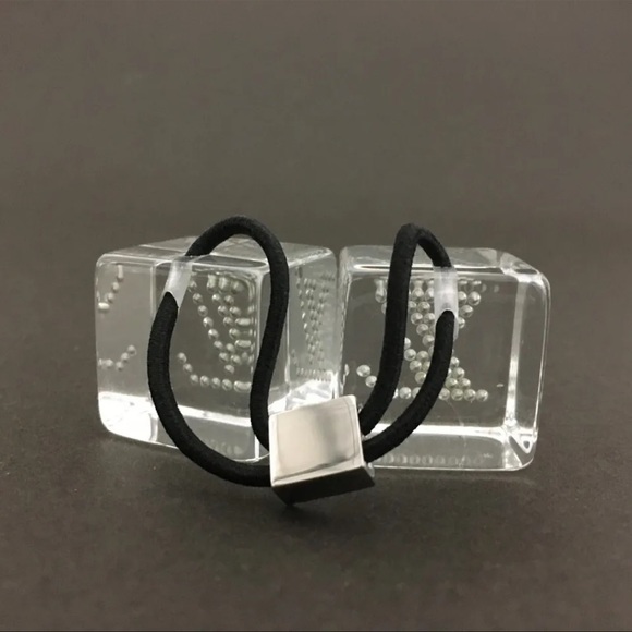 AUTH Louis Vuitton 2 Piece Set LV Logo Rhinestone Hair Cube Accessories - Picture 3 of 8